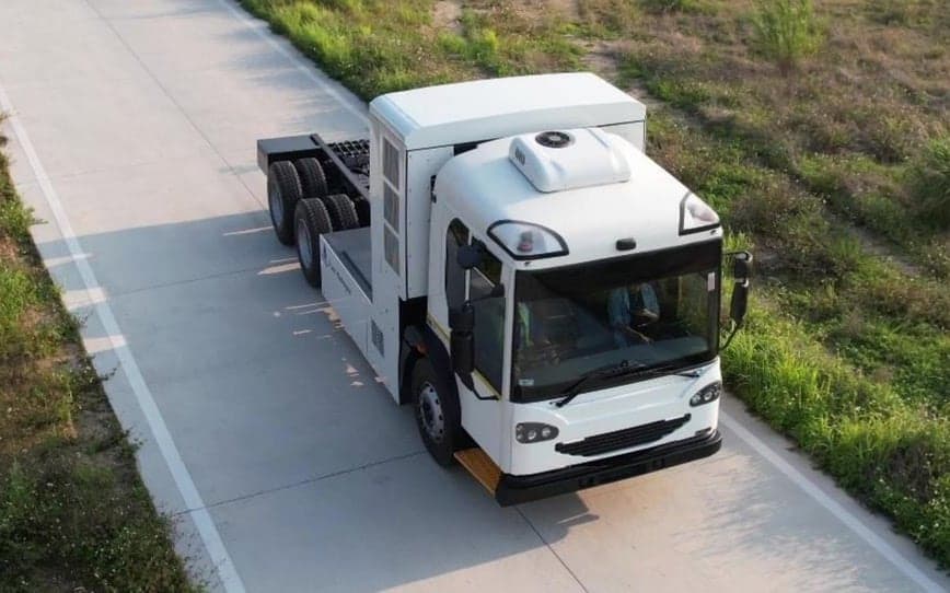 Australia’s first hydrogen-fuelled waste collection truck nears completion