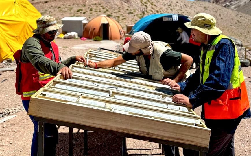 Belararox reports visual copper mineralisation above target depth at Tambo South prospect