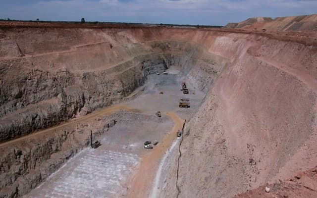 Black Cat Syndicate closes in on 1Moz gold resource by adding three more projects