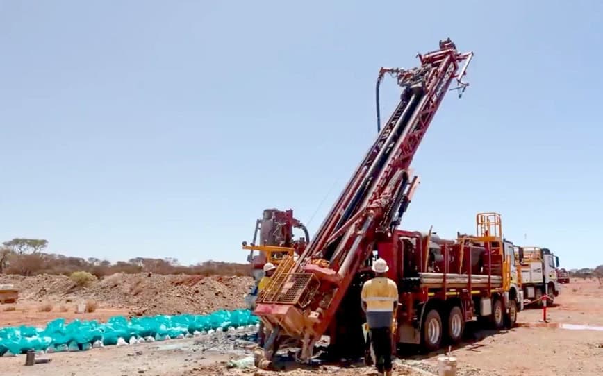 Brightstar Resources Hopes for Major Gold Resource Expansion after Sandstone Hub Drilling
