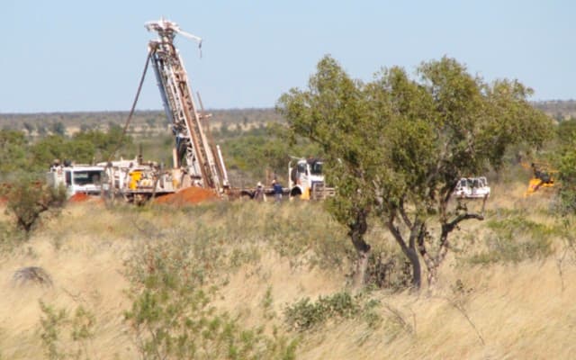 Castile Resources strikes gold at Rover 1 IOCG prospect
