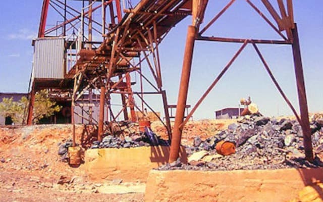 High-grade gold and bismuth intercepted by Emmerson Resources near historic Golden Forty mine