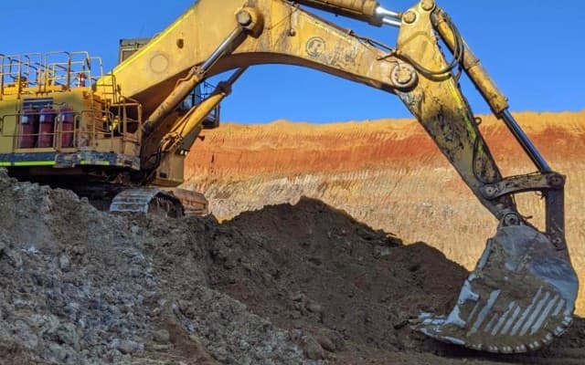 Image Resources sells excess heavy mineral concentrate from Boonanarring at current market prices