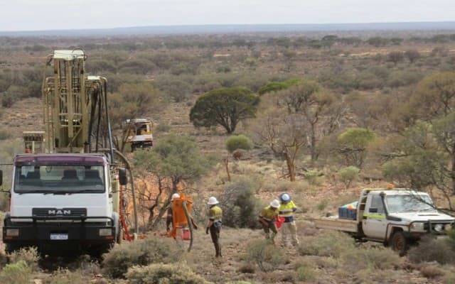 Kin Mining rejects St Barbara bid, plans $13m rights issue to accelerate exploration