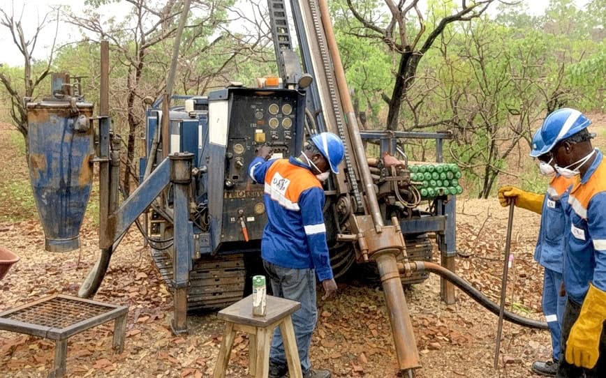 Many Peaks Minerals Delivers Increased Grades with Depth in Drilling at Ferké Gold Project