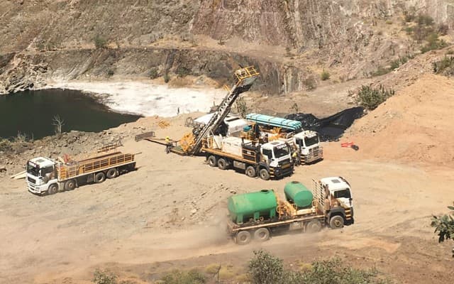 Meteoric Resources confirms visible gold in thick zones at Palm Springs project