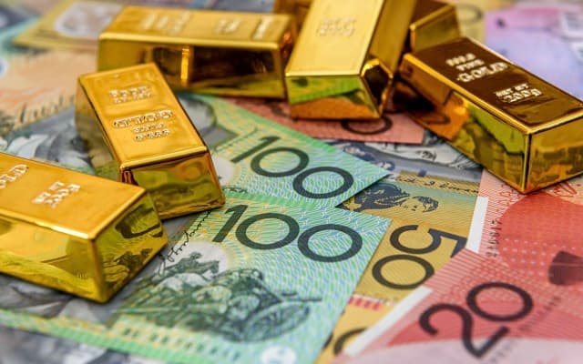 Southern Gold raises $10.2m, welcomes Dr Quinton Hennigh’s Crescat Capital to the register