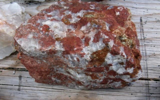 Vital Metals confirms potential for low cost production of high-grade rare earth concentrate from Nechalacho project