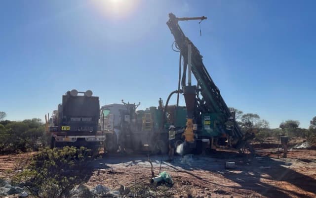 Zenith Minerals intersects thick pegmatites at Waratah Well lithium project